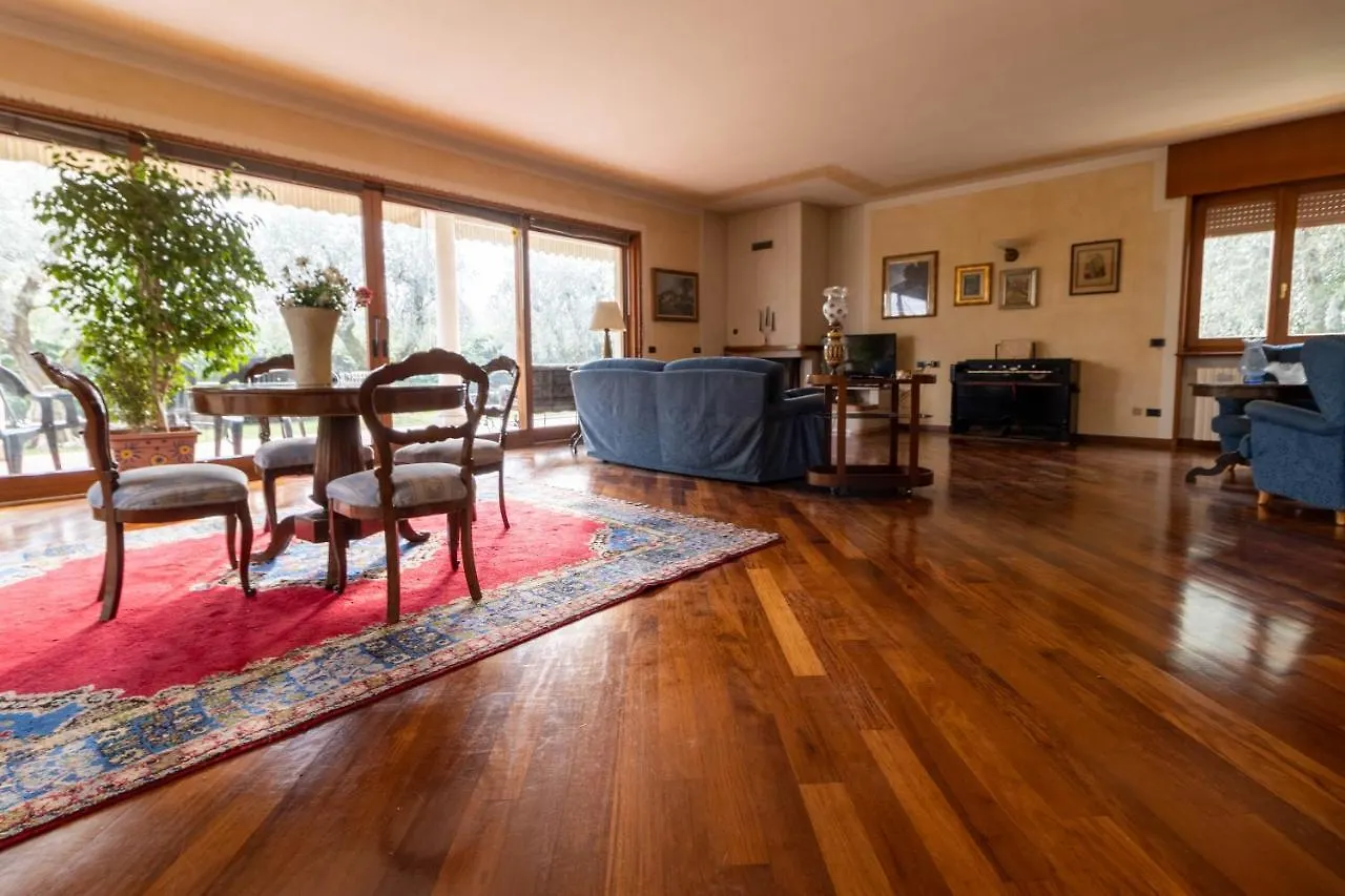 Dory'S House Villa Desenzano del Garda 0*,
